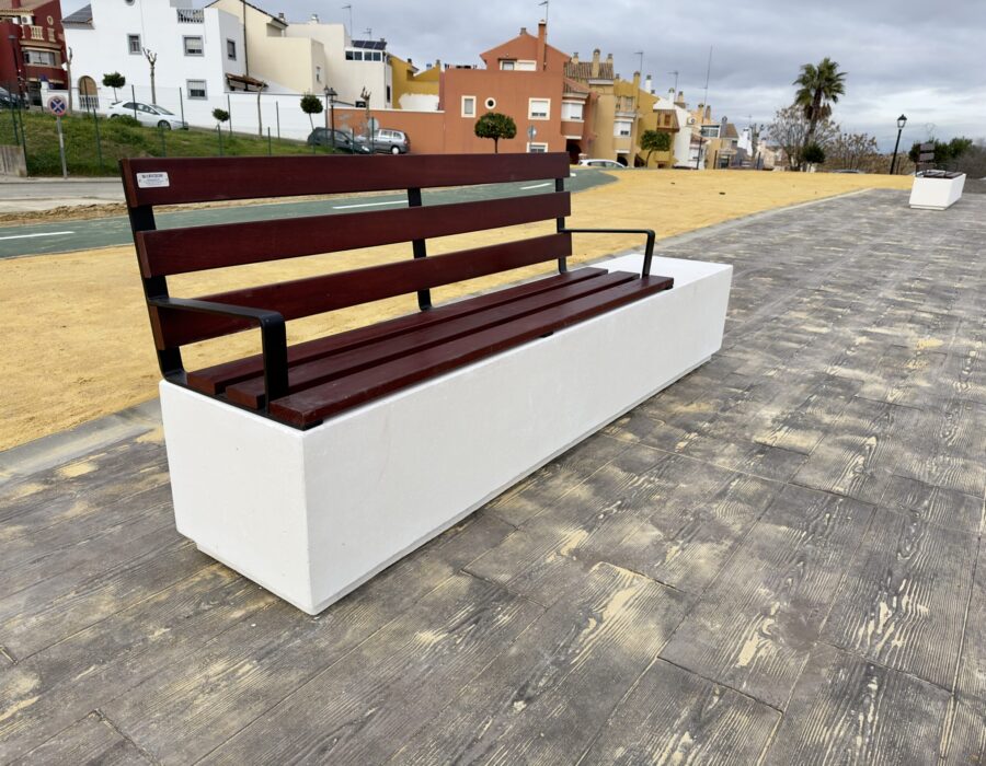 IMG_2384-scaled-900x700